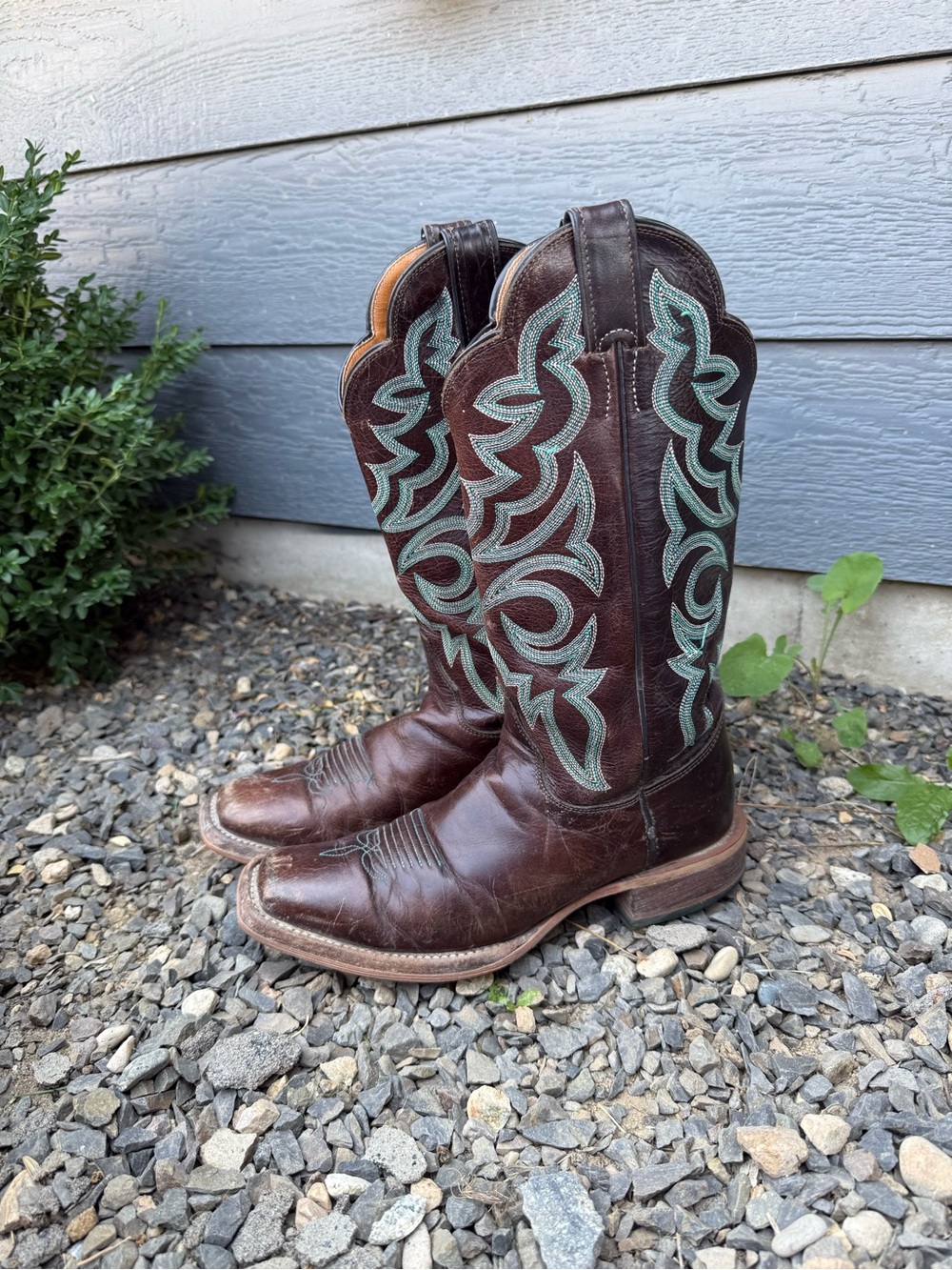 Justin Women’s Brown Leather Western Cowboy Boots Turquoise Square Toe